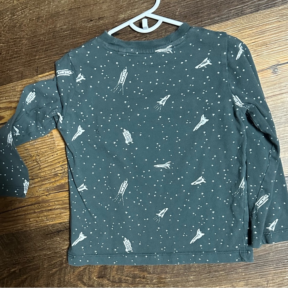 Mini Boden Dark Gray Long-Sleeve Tee with Otter in space - Picture 3 of 3